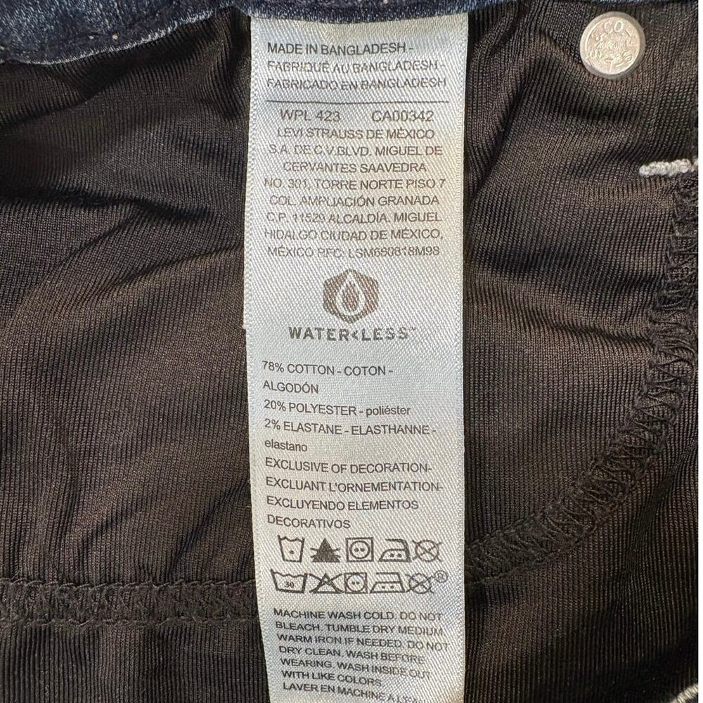 Levi's Signature Totally Shaping Straight Leg Dark Denim Jeans Size 16S 33x30 - Picture 4 of 7